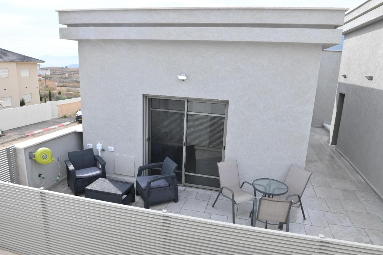 פסגת יובלים Apartment Kiryat Shmona Bagian luar foto